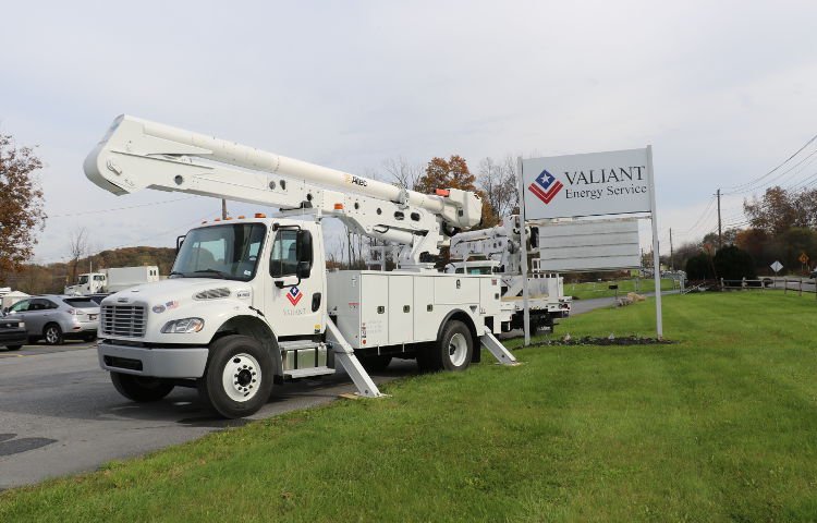 valiant-truck-valiant-sign